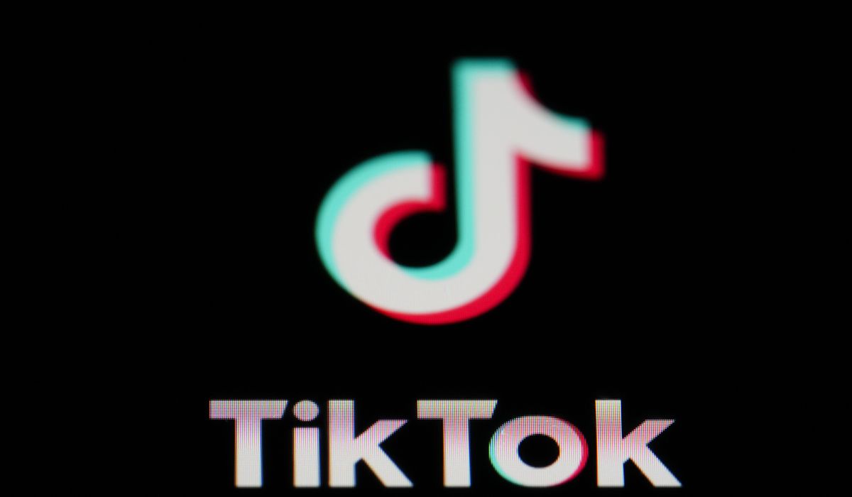 NextImg:Woman pleads guilty to stealing $300K from Alabama church to buy gifts for TikTok content creators