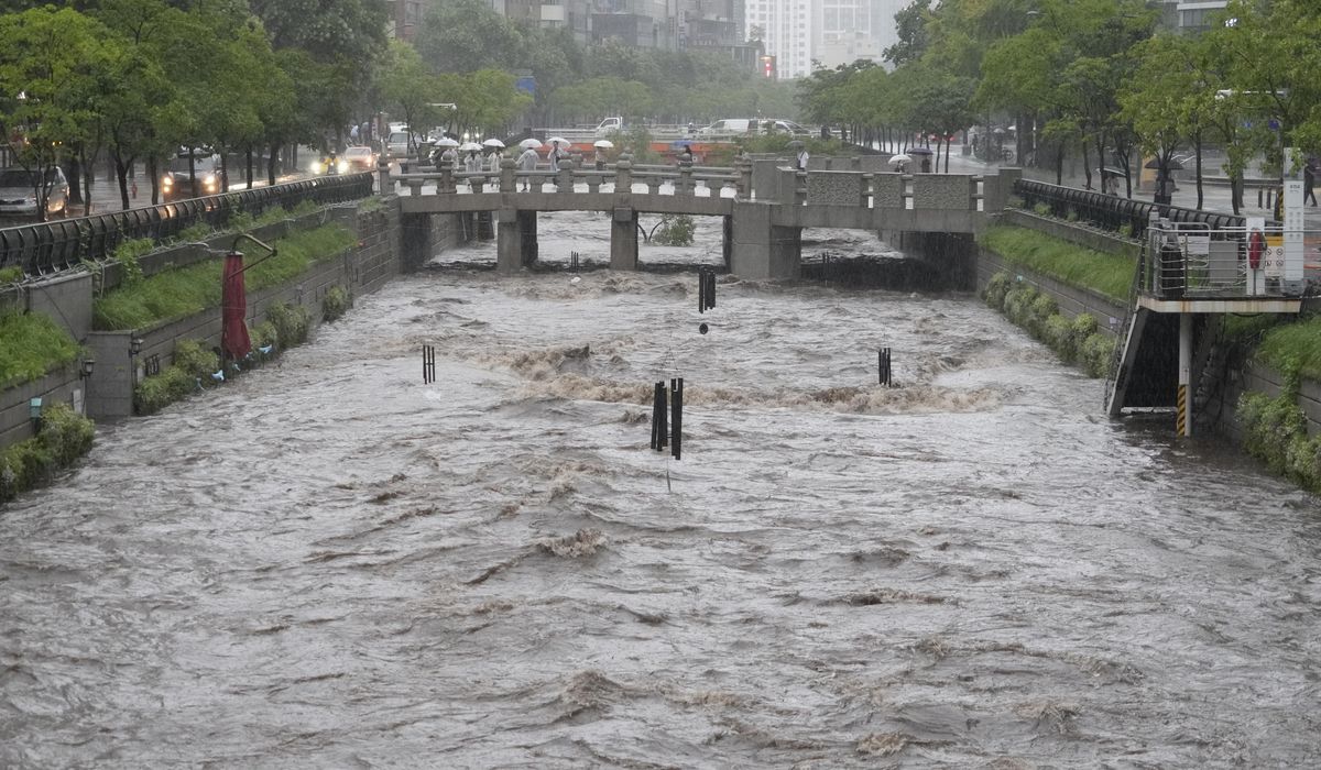 NextImg:North Korean land mines could float into South Korea through flooding, Seoul warns
