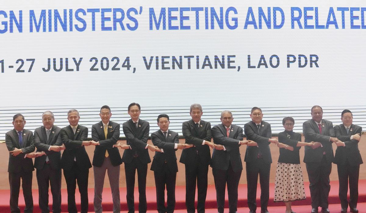 NextImg:Myanmar violence, South China Sea tensions are top issues as Southeast Asian diplomats meet in Laos