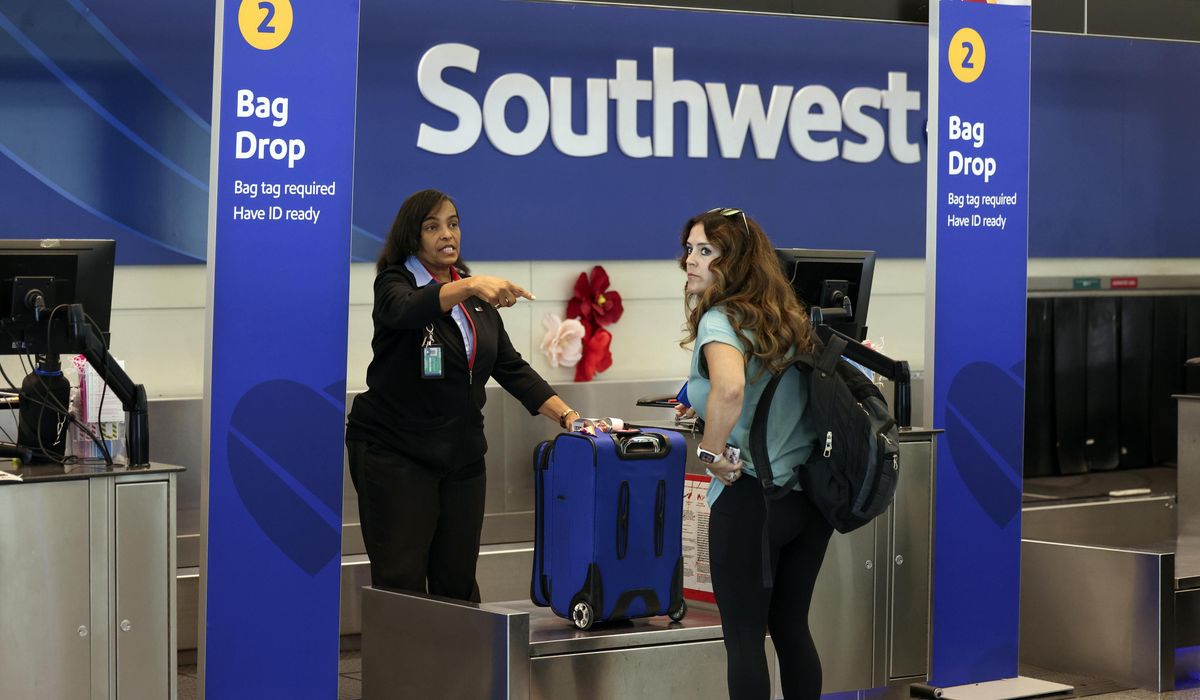 NextImg:Southwest Airlines is polling customers on scrapping free-bags policy