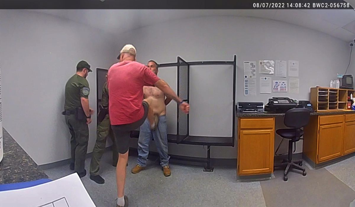NextImg:Judge declares mistrial in case of Vermont sheriff accused of kicking inmate