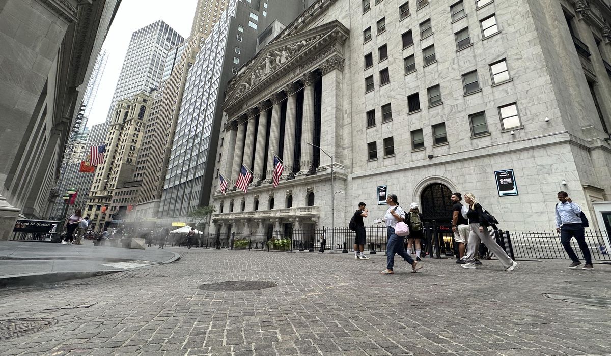 NextImg:U.S. economy remains ‘resilient’ despite market turmoil, White House says