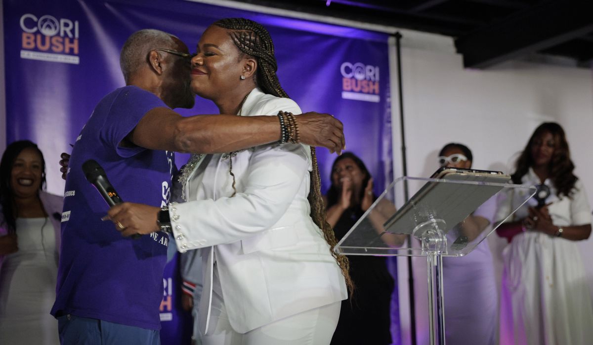 NextImg:Democrats vote out another progressive as Harris, Walz seek to move party to the left