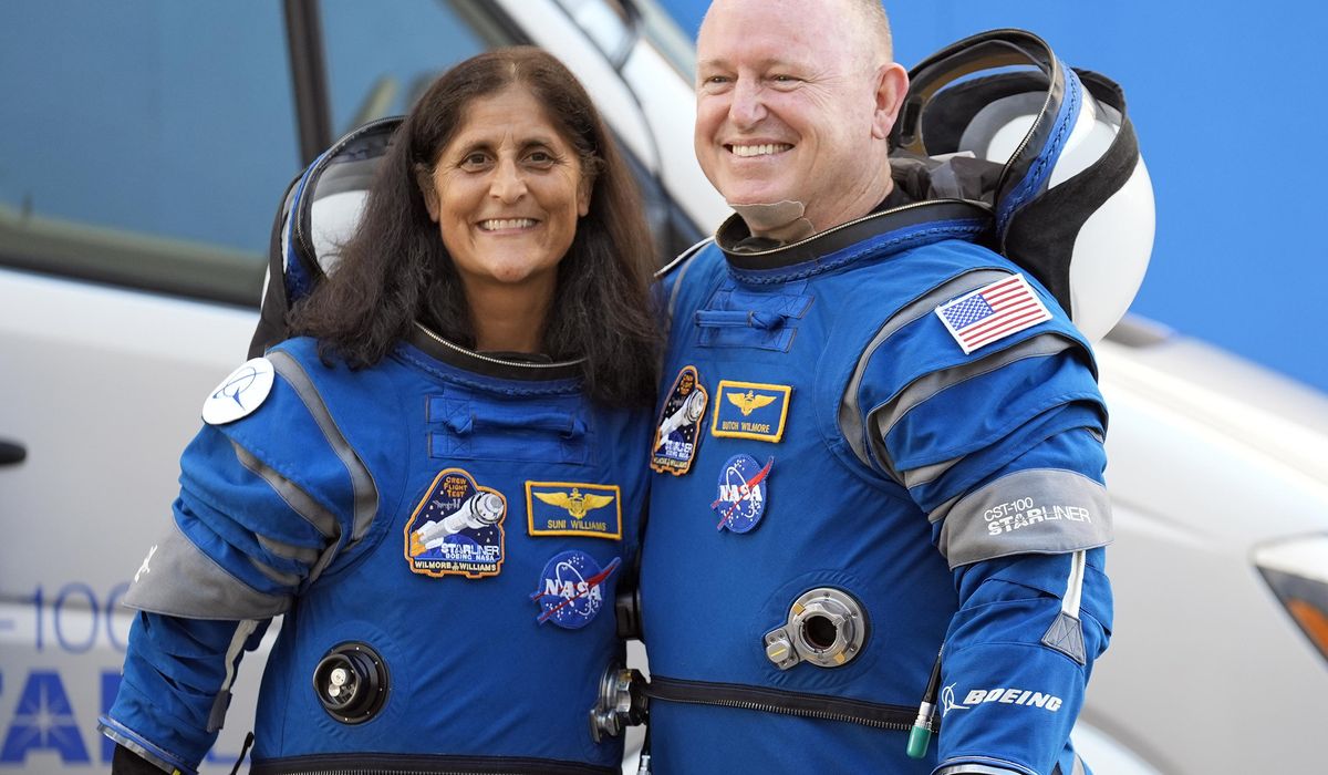 NextImg:NASA astronauts who will spend extra months at the space station are veteran Navy pilots