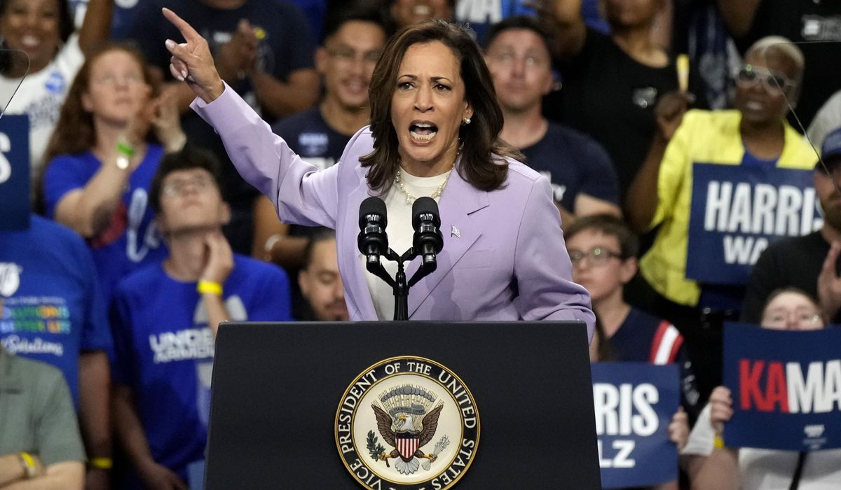 NextImg:Kamala Harris takes a tip from Trump — no taxes on tips