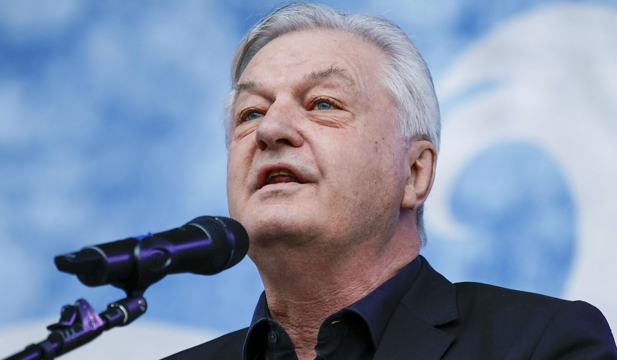 NextImg:German court suspends the government’s ban of a far-right magazine pending an appeal ruling