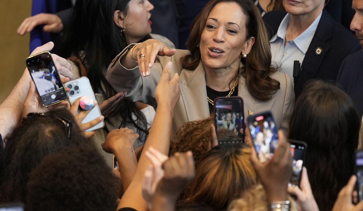 NextImg:Harris aims to blunt Trump’s economic attacks by proposing new tax breaks in a bid to lower costs