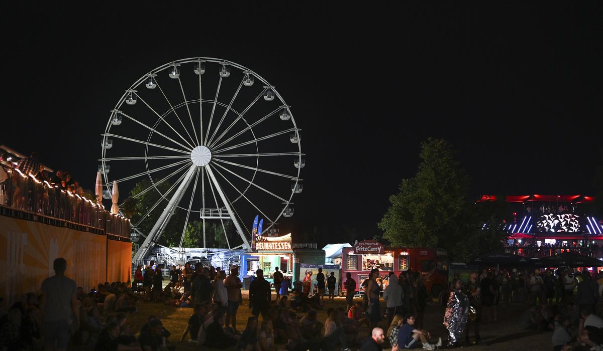 NextImg:At least 23 injured when fire breaks out on a Ferris wheel in eastern Germany