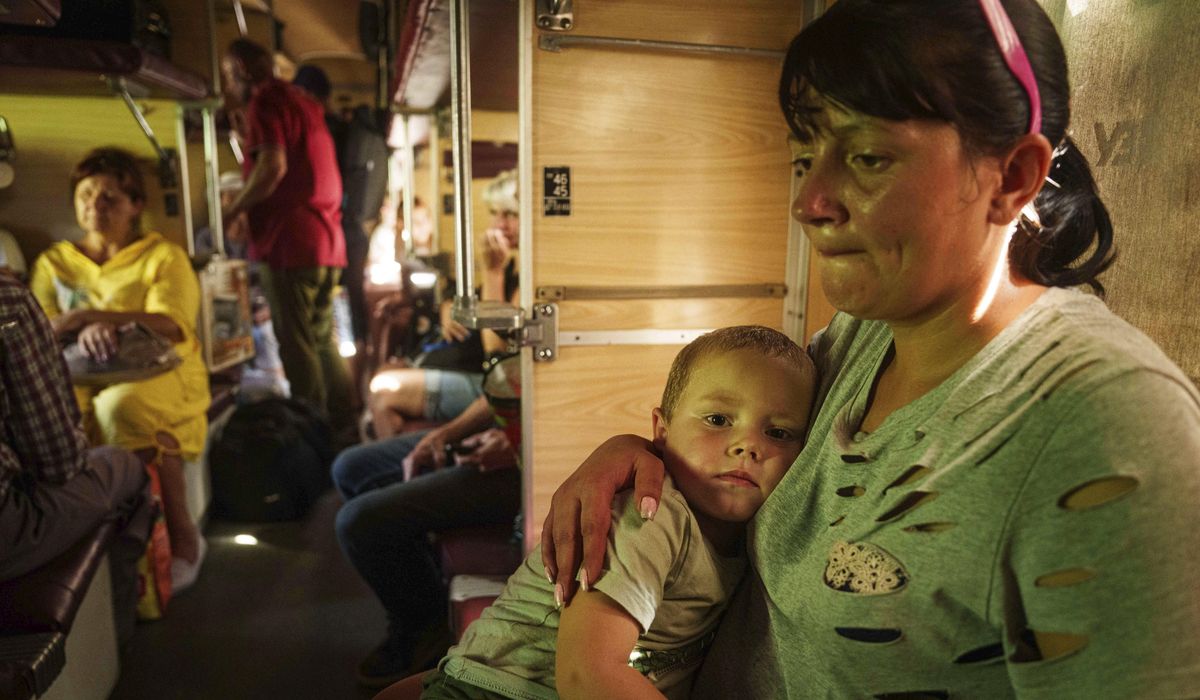 NextImg:Civilians flee Pokrovsk as Russia’s army bears down on the key eastern Ukraine city