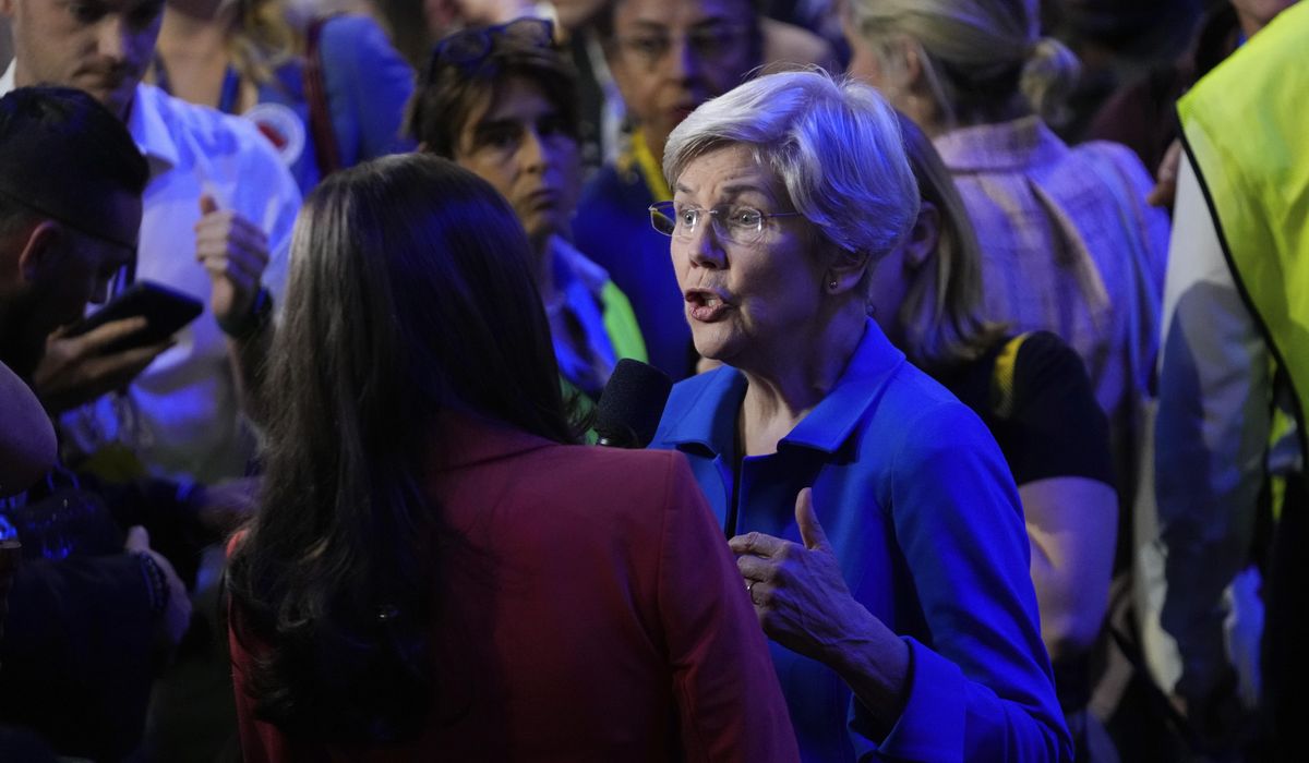 NextImg:Elizabeth Warren says Trump is out of touch but Harris knows what’s up