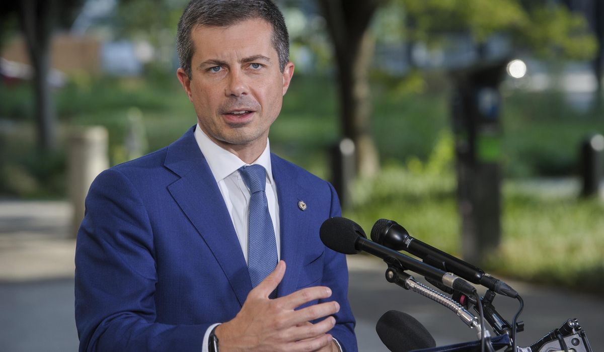 NextImg:Pete Buttigieg says Trump offering voters only ‘darkness’