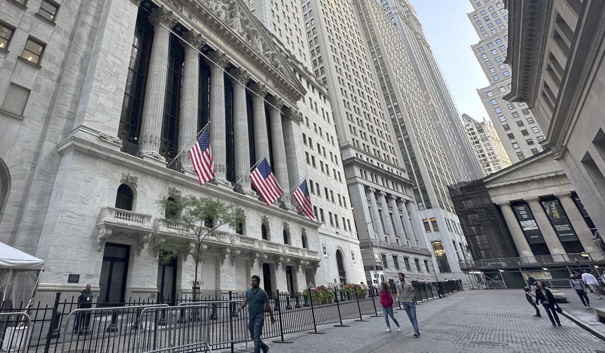 NextImg:Wall Street ticks closer to record heights ahead of a highly anticipated speech