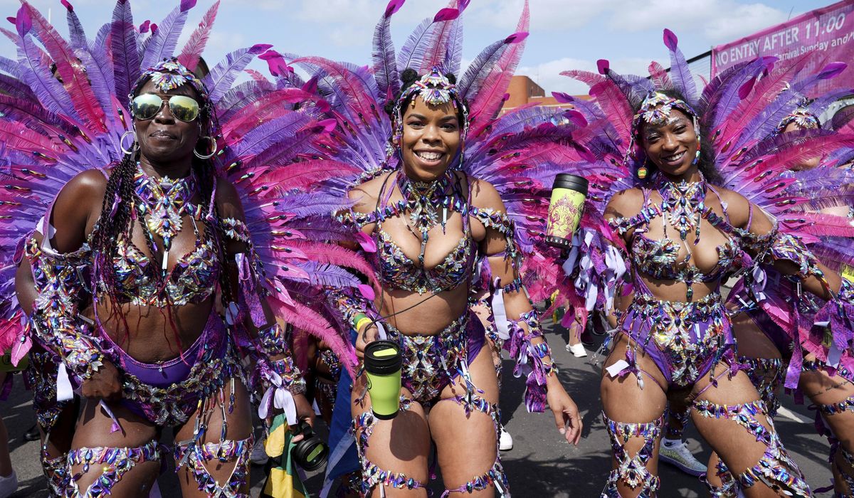 NextImg:3 people stabbed during London’s Notting Hill Carnival, police say