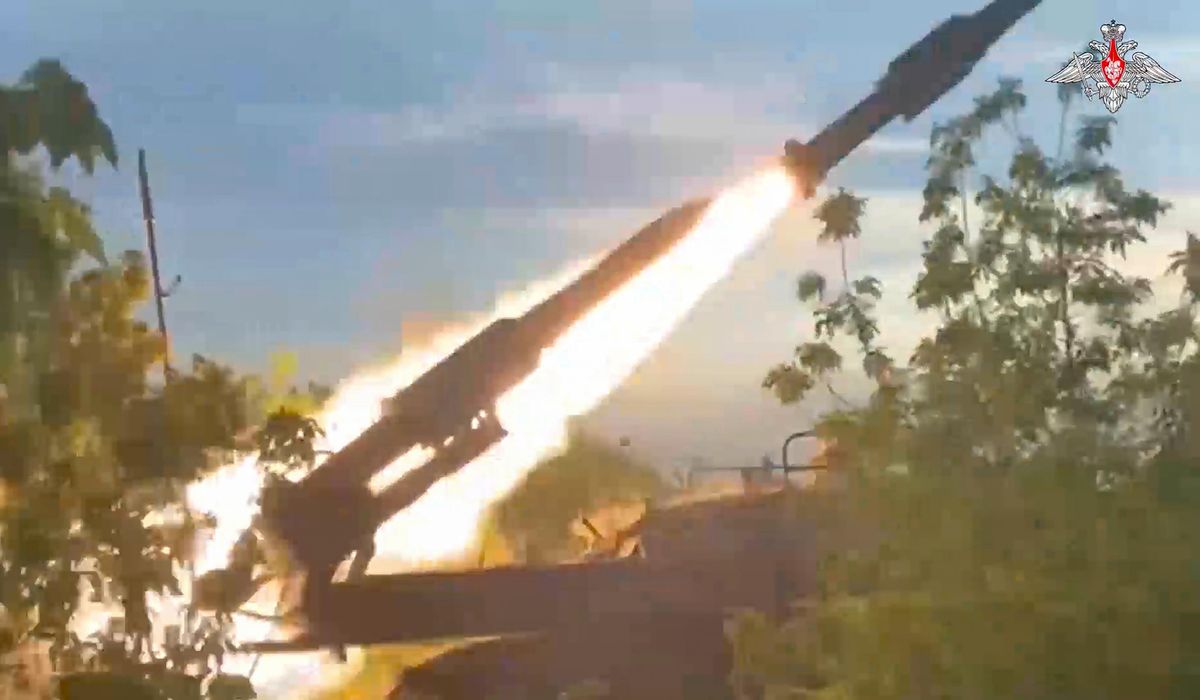 NextImg:A Russian missile strikes a Ukrainian city already in mourning for deaths in an earlier attack