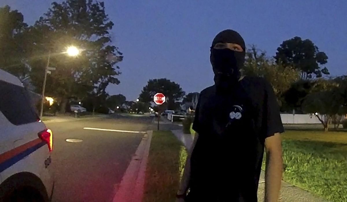NextImg:Police in a suburban New York county have made their first arrest under a new law banning face masks