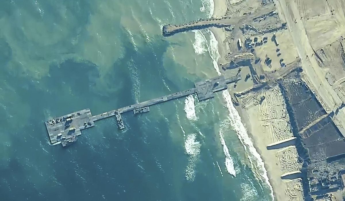 NextImg:Biden pushed Gaza pier over warnings it would undercut other aid routes, watchdog says