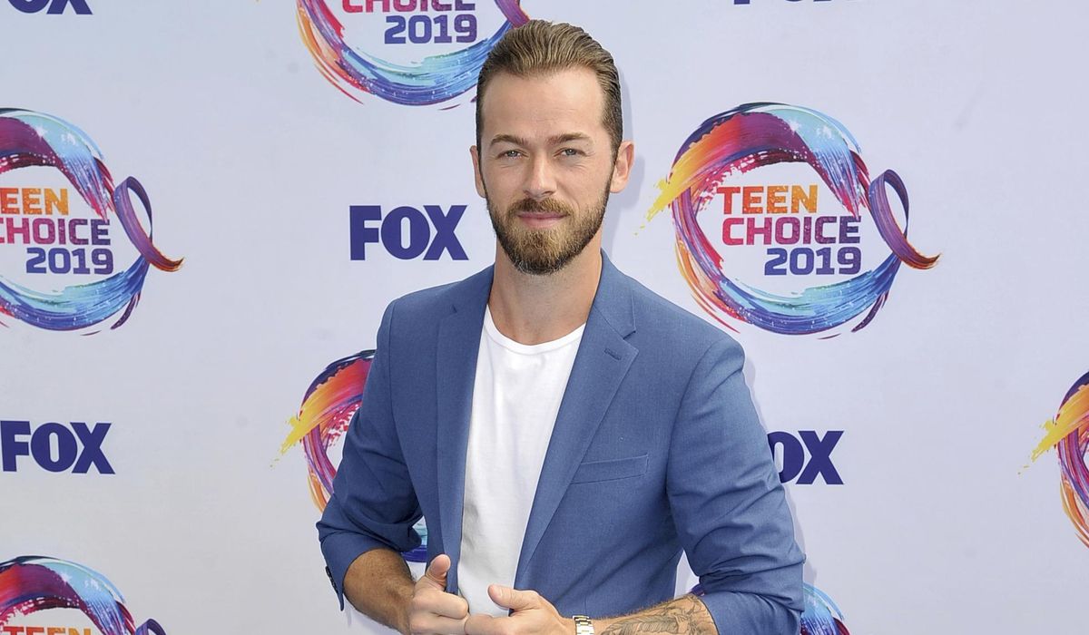 NextImg:‘Dancing With the Stars’ pro Artem Chigvintsev released after being arrested for domestic violence