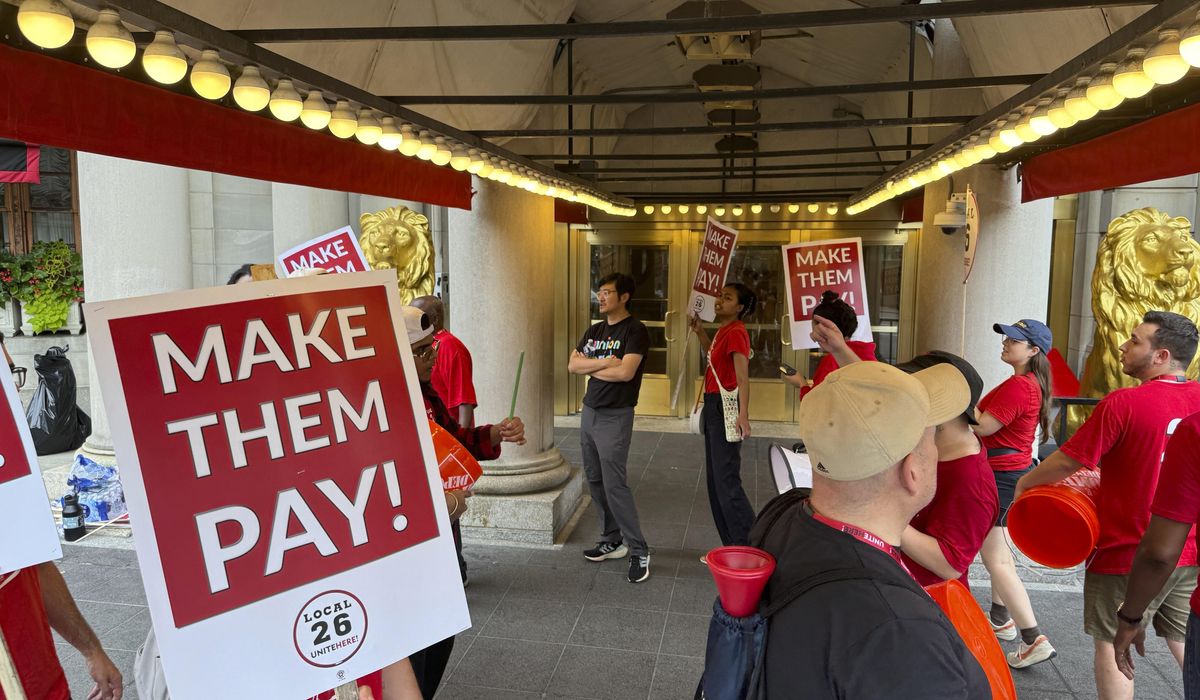 NextImg:Thousands of U.S. hotel workers strike over Labor Day weekend