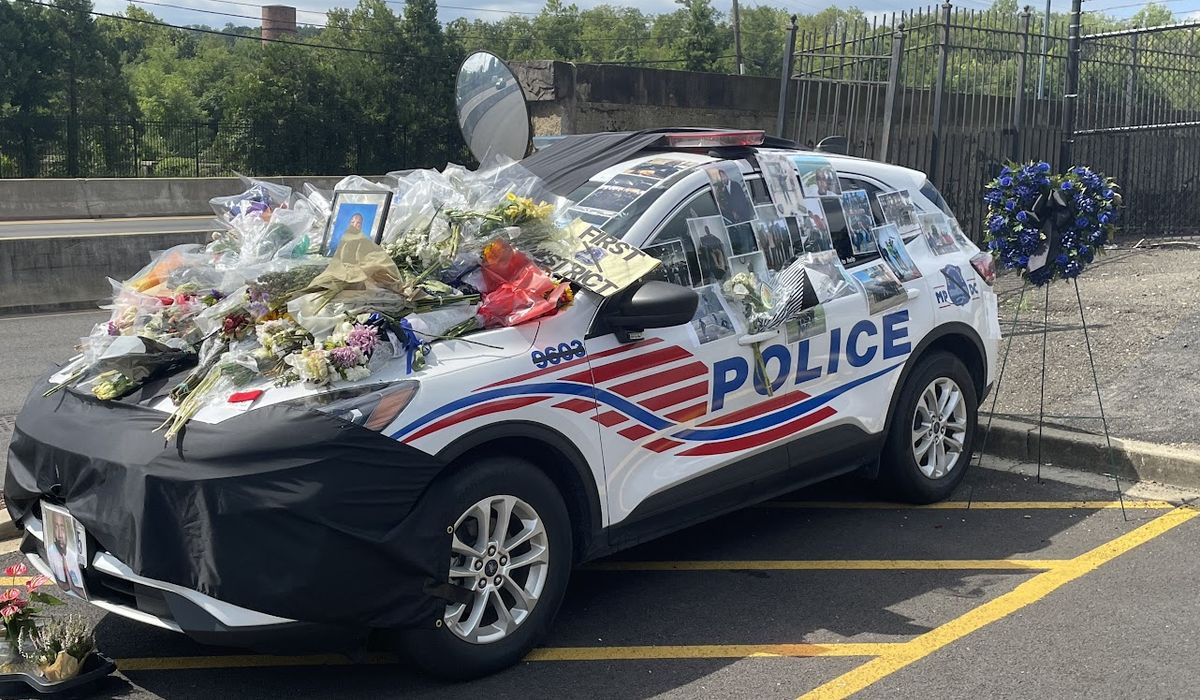 NextImg:Mayor, law enforcement community, friends, family mourn slain D.C. officer