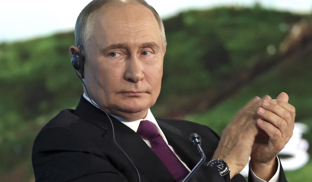 NextImg:Putin says he wants Kamala Harris to win White House