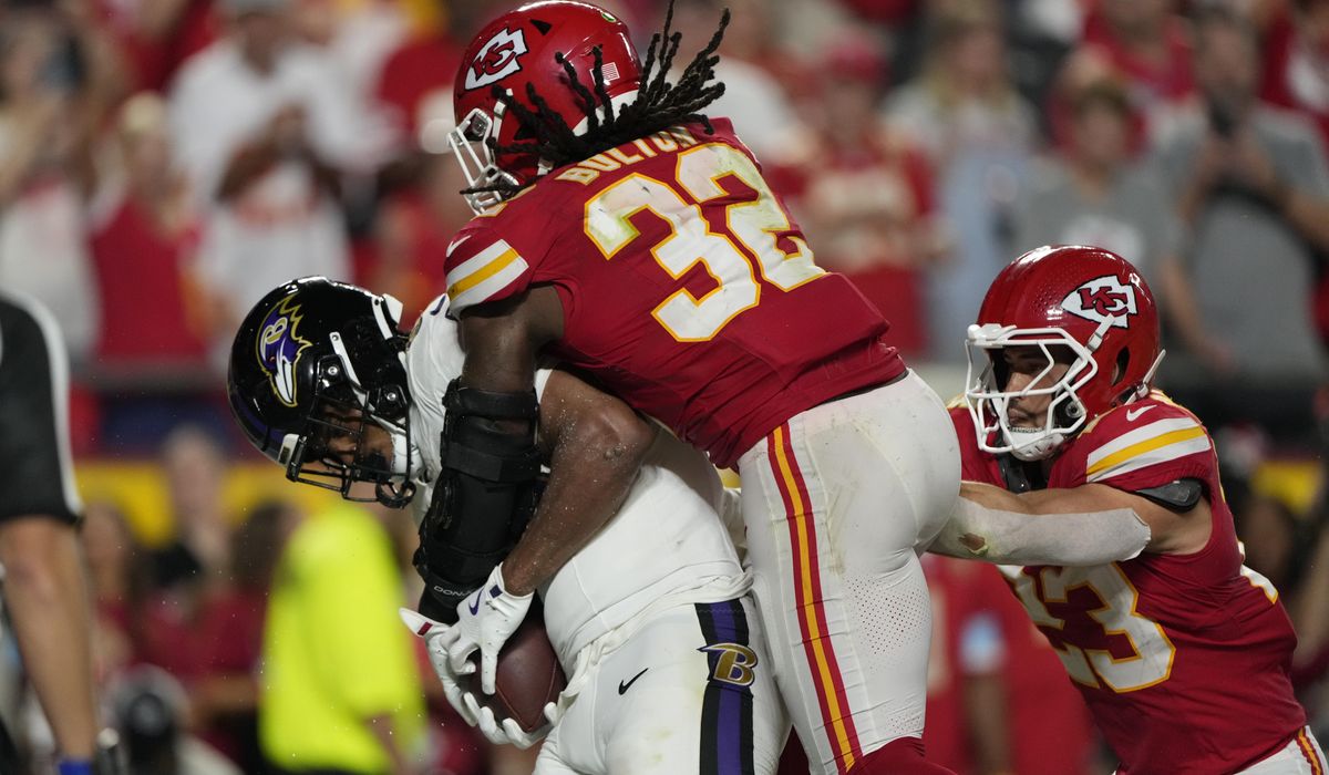 NextImg:Chiefs hold off Ravens 27-20 when review overturns tying TD on final play of NFL’s season opener