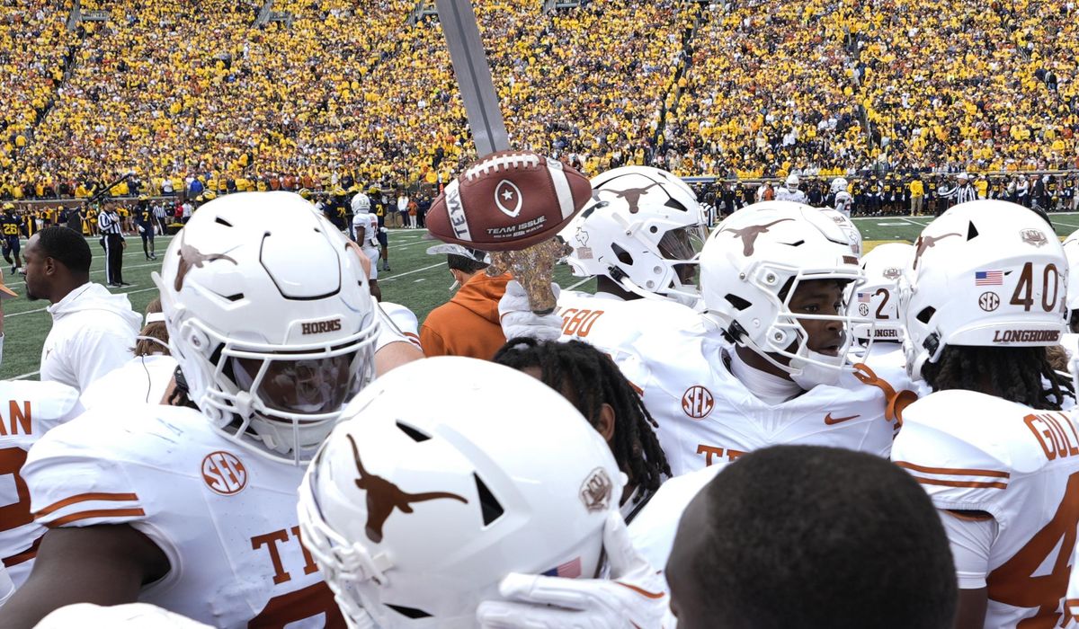 NextImg:SEC grabs six of top seven spots, Notre Dame tumbles to 18th