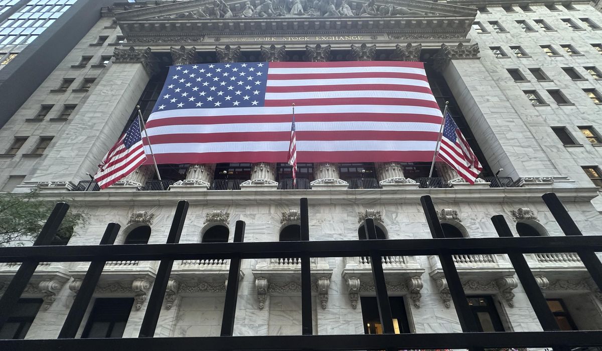 NextImg:Most of Wall Street ticks higher after weeks of sharp swings