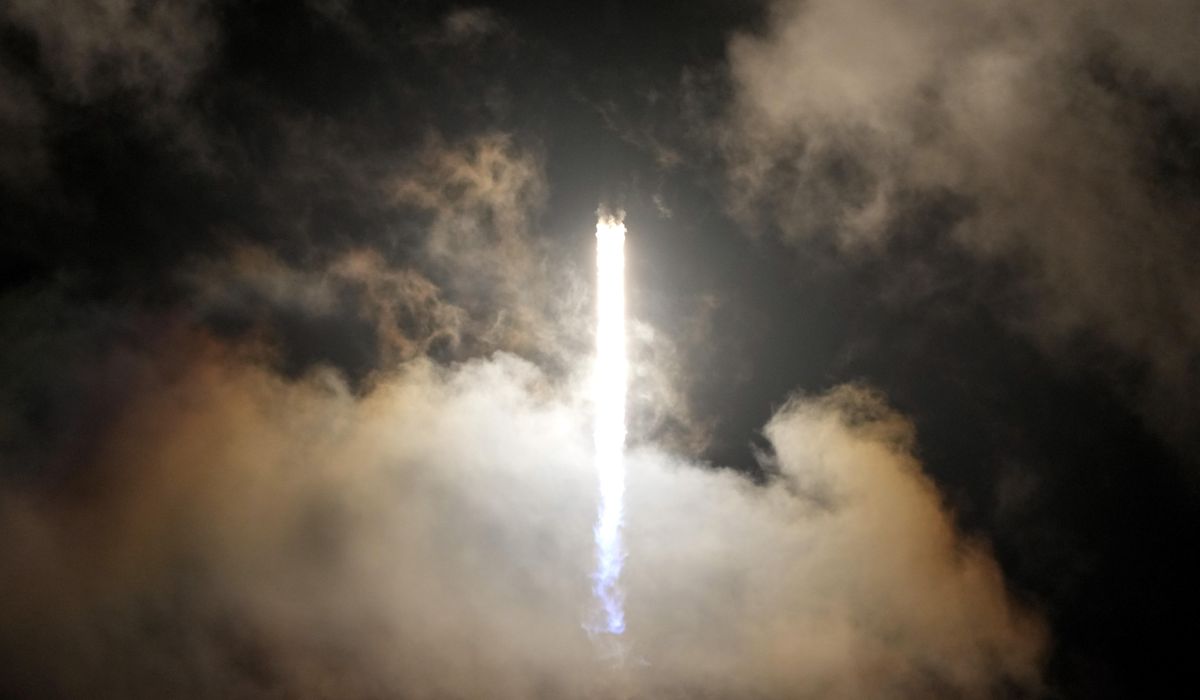 NextImg:SpaceX blasts rocket regulations: ‘Starships need to fly’