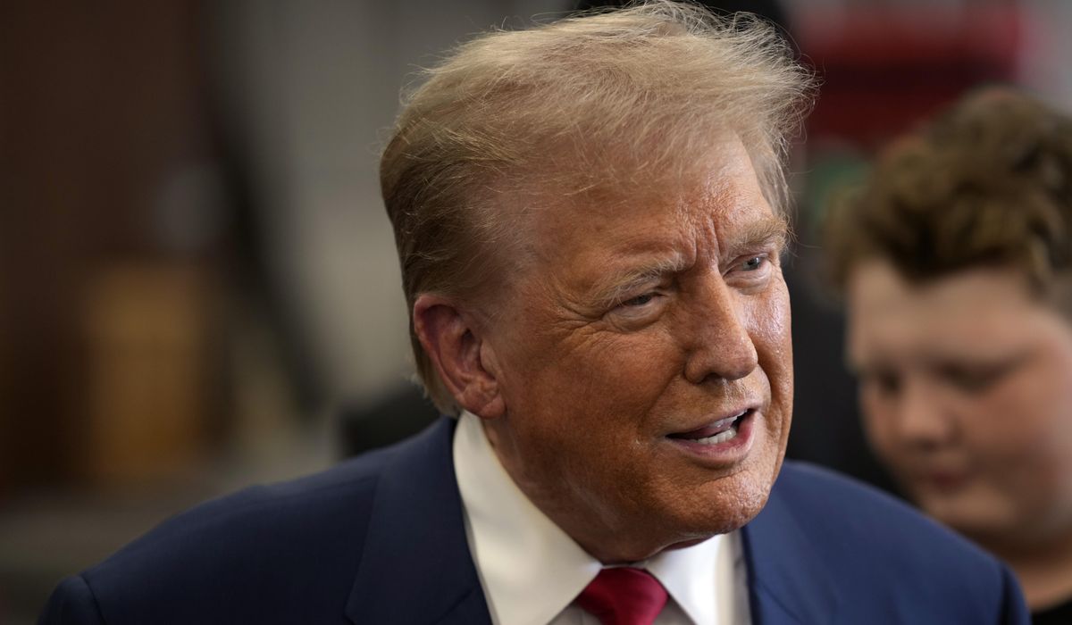 NextImg:Trump remains gagged in New York hush money case