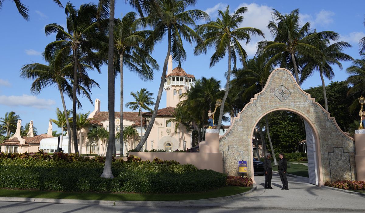 NextImg:Suspect identified in Trump assassination attempt at Florida golf course