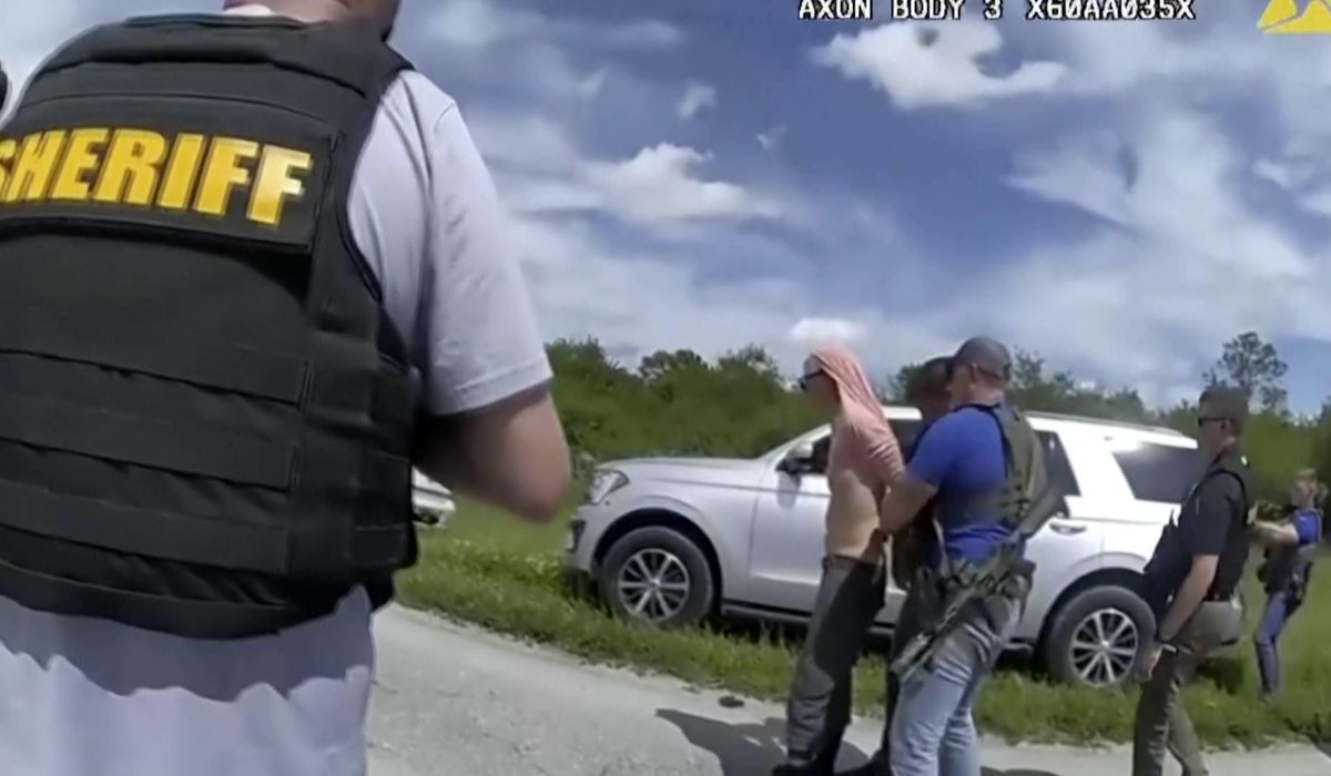 NextImg:Ryan Routh, attempted Trump assassin, sat outside Florida golf course for 12 hours