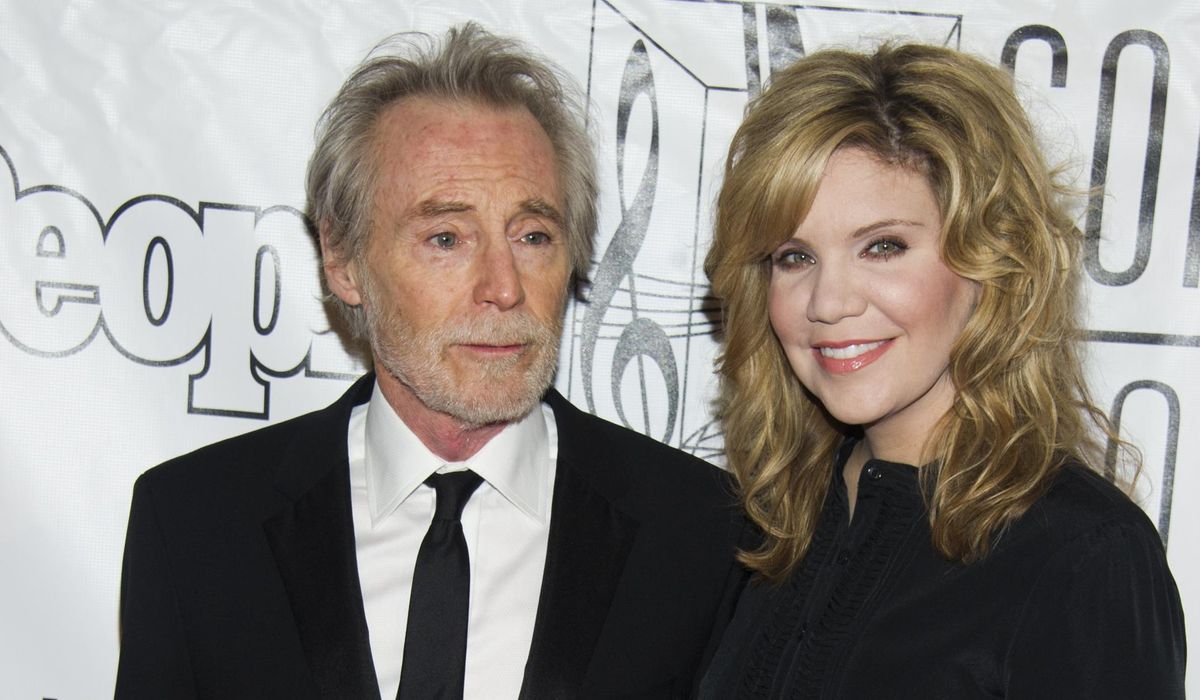 NextImg:J.D. Souther, a singer-songwriter who penned hits for the Eagles and Linda Ronstadt, dies at 78