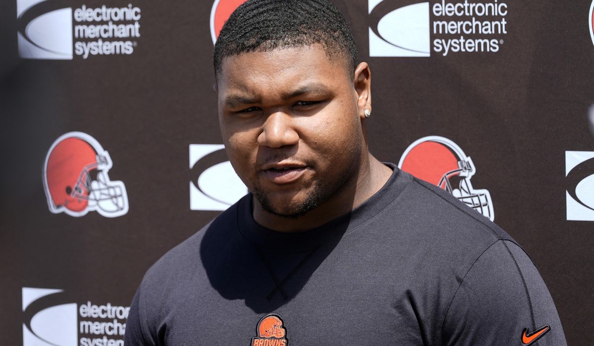 NextImg:Browns rookie DT Mike Hall Jr. suspended 5 games over domestic altercation