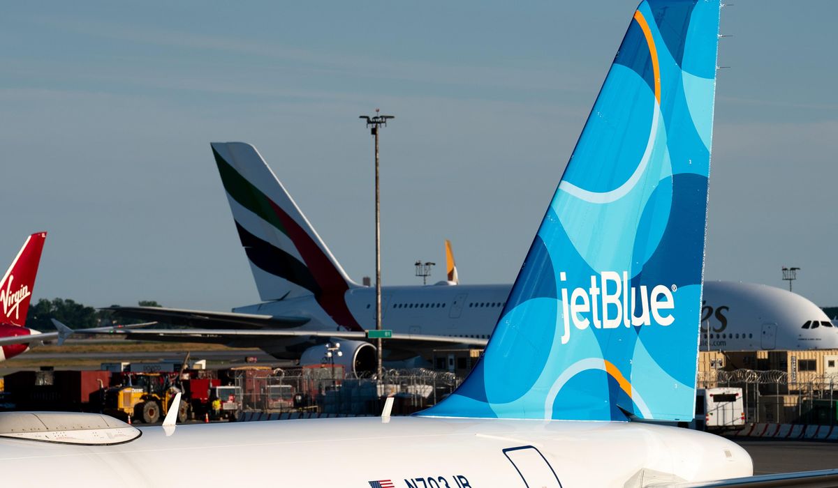 NextImg:JetBlue will imitate bigger and more successful rivals by opening airport lounges at JFK, Boston