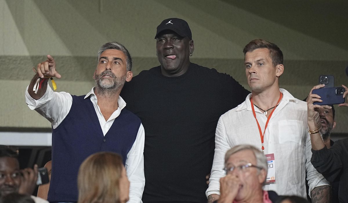 NextImg:NASCAR faces antitrust lawsuit from 2 teams as Michael Jordan digs in over revenue sharing model
