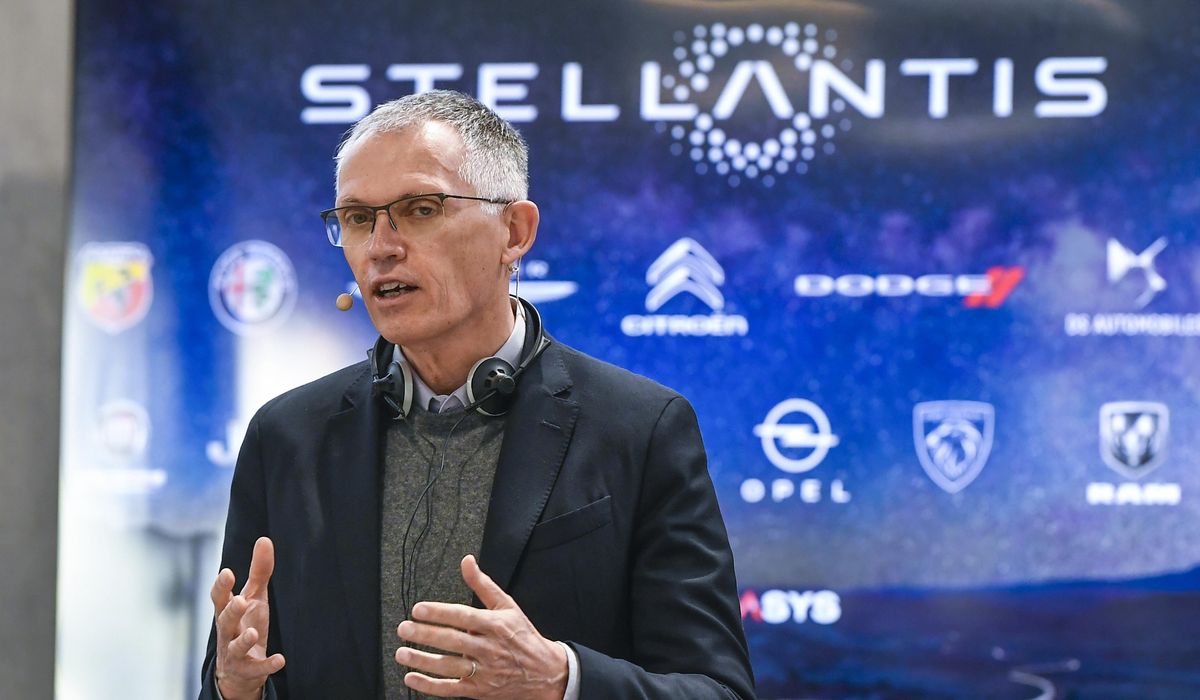 NextImg:Stellantis to cut 1,100 autoworkers at Jeep plant in Toledo, Ohio