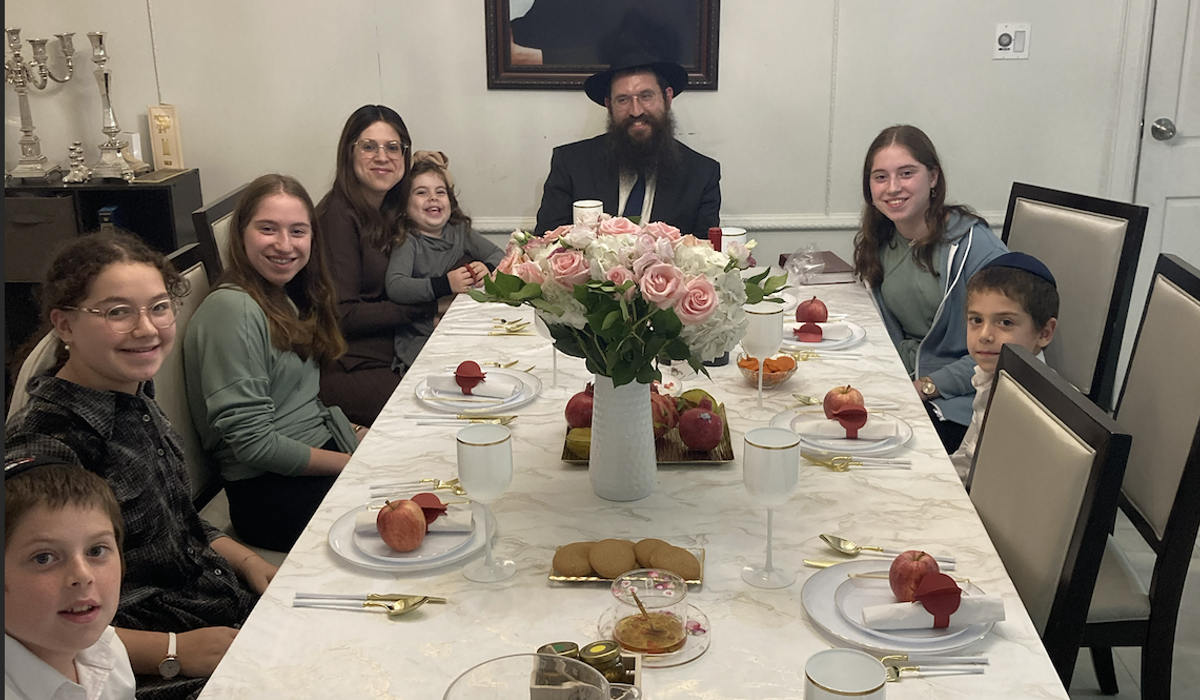 NextImg:For Rosh Hashanah, Jewish people plant the seeds of miracles at New York tomb