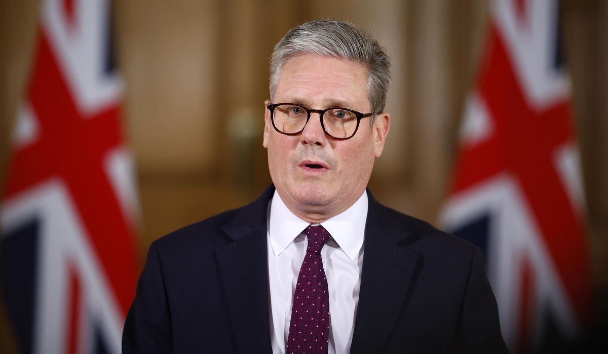 NextImg:U.K. leader Starmer is on a 1-day visit to EU headquarters hoping to heal ties battered by Brexit