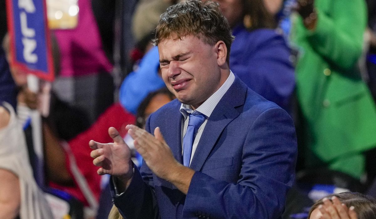 NextImg:Coach praises Tim Walz’s son, Gus, for helping protect other kids after shooting