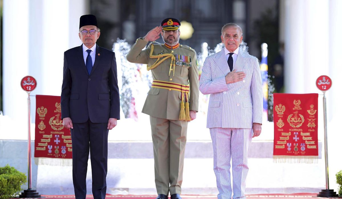 NextImg:Malaysian and Pakistani prime ministers agree to boost trade and economic ties