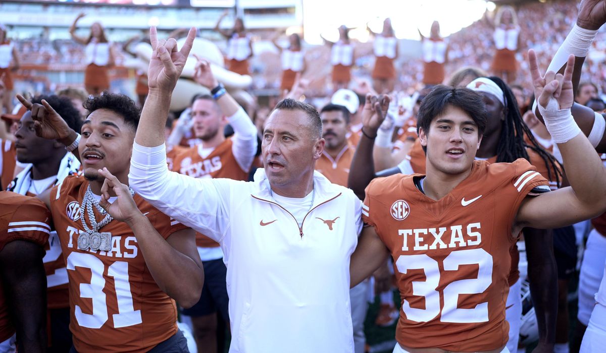 NextImg:Texas returns to No. 1 in Top 25, Alabama drops to No. 7 after upsets force reshuffling of rankings