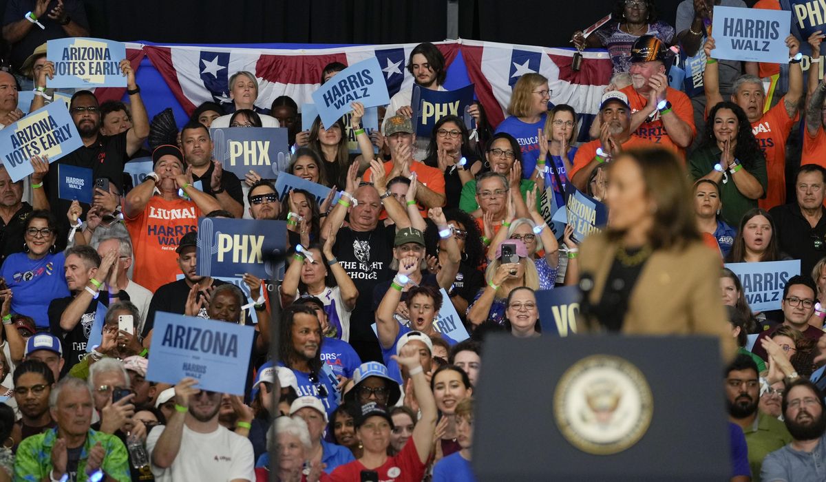 NextImg:Battle for Arizona heats up in toss-up presidential race