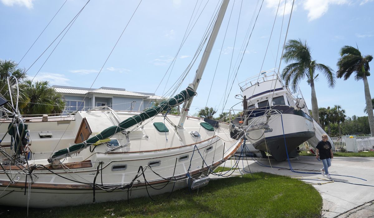 NextImg:Florida’s own Lt. Dan rides out Hurricane Milton in sailboat