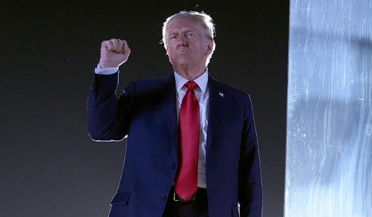 NextImg:Trump’s campaign crowdfunded millions online in an untraditional approach to emergency relief