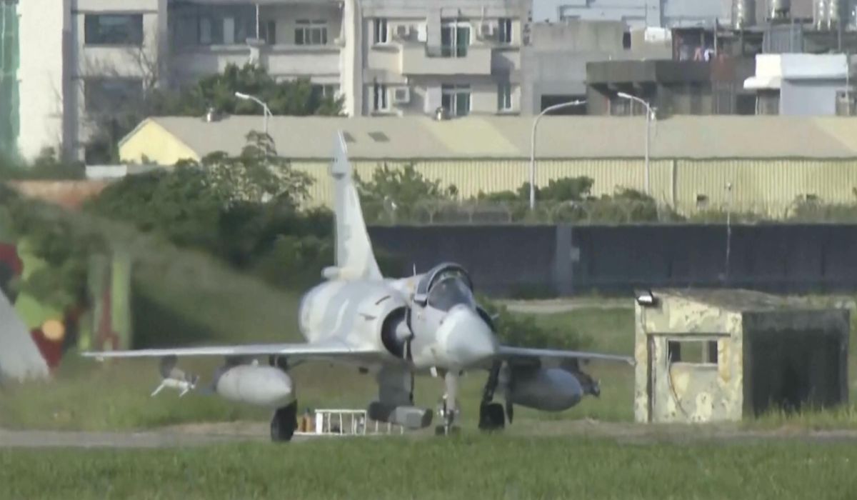 NextImg:Pentagon, State Department voice concerns over Chinese military drills near Taiwan