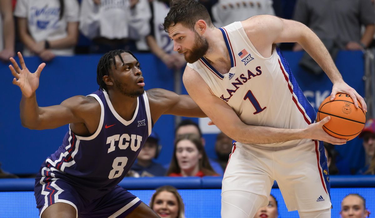 NextImg:COVID-19 led to extra college eligibility. Those 5th-year players are set for their last runs