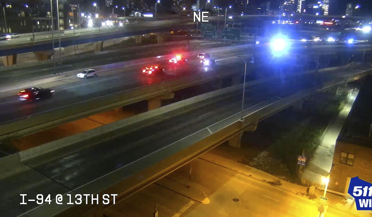 NextImg:Suspected drunken driver arrested after passing Harris’ motorcade the wrong way
