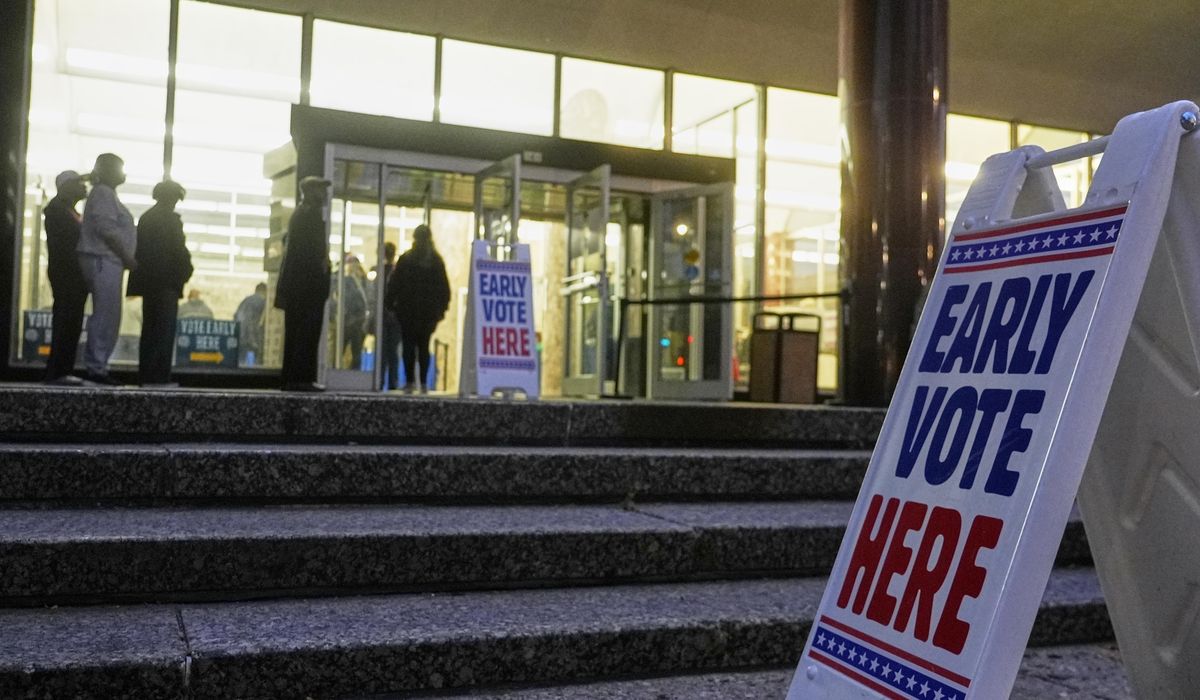 NextImg:RNC readies 220,000 poll observers, lawyers from D.C. to Trump HQ