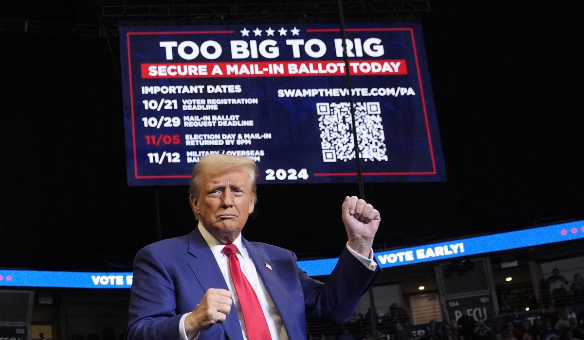 NextImg:Oddsmakers betting big on Trump a week from election