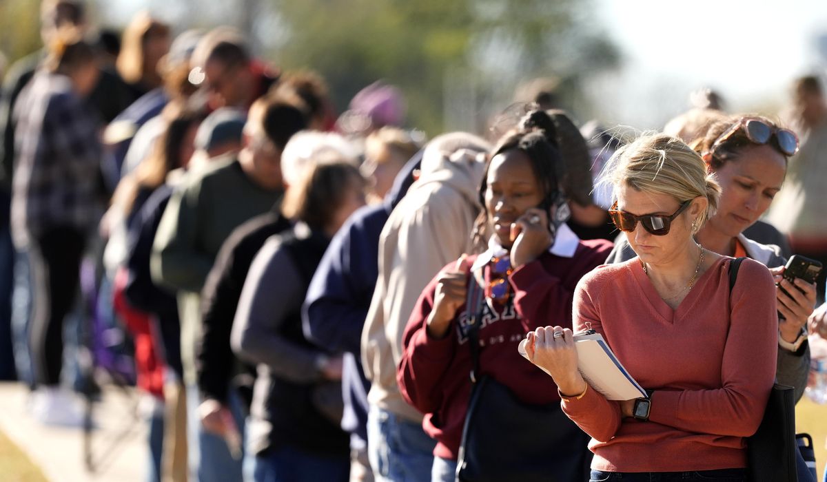 NextImg:Federal judges refuse to halt Biden administration from sending monitors to the polls
